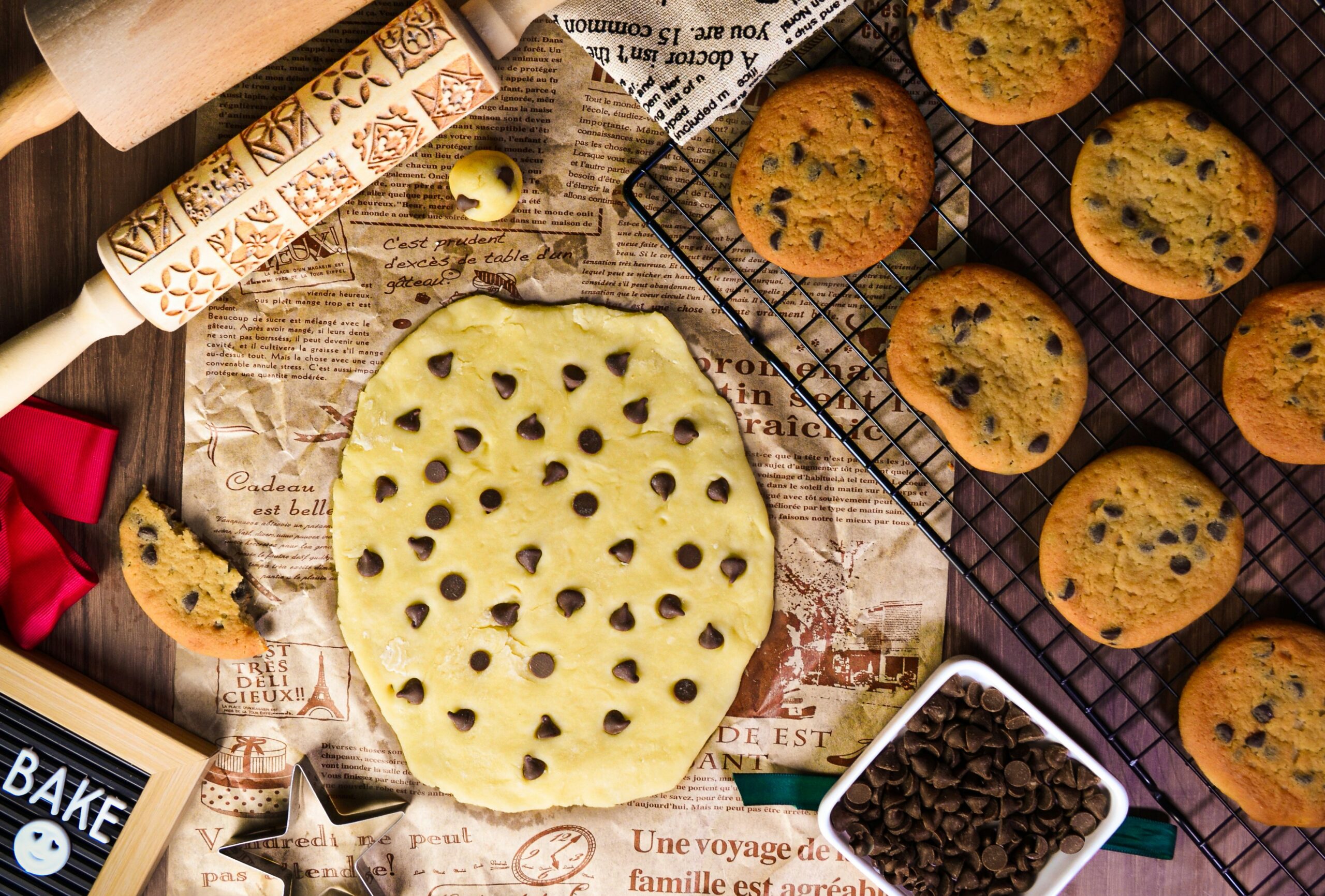 rolling pin with chocolate chip cookies cooling
